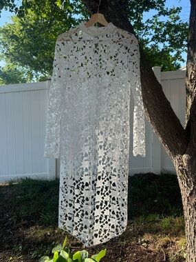 PrettyGarden White Lace High-Low Blouse | Size Small